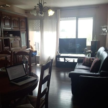 Chambre Chez L'Habitant Cenon Exteriér fotografie