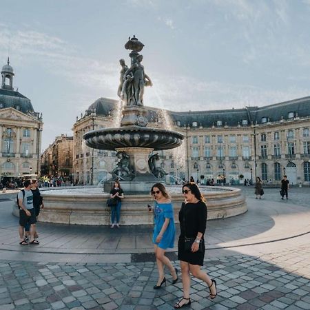 Chambre Chez L'Habitant Cenon Exteriér fotografie
